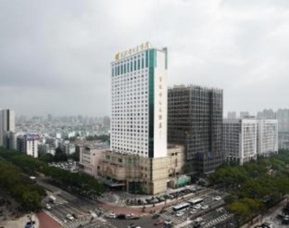Maison New Century Hotel Ningbo Exteriör bild