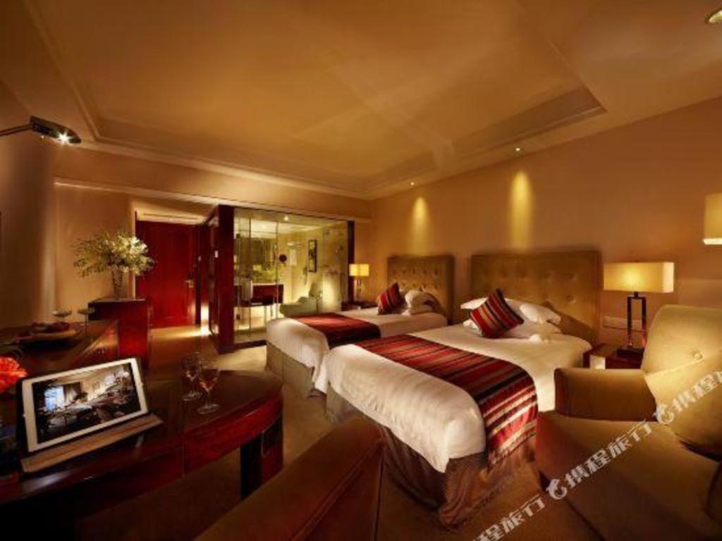Maison New Century Hotel Ningbo Exteriör bild