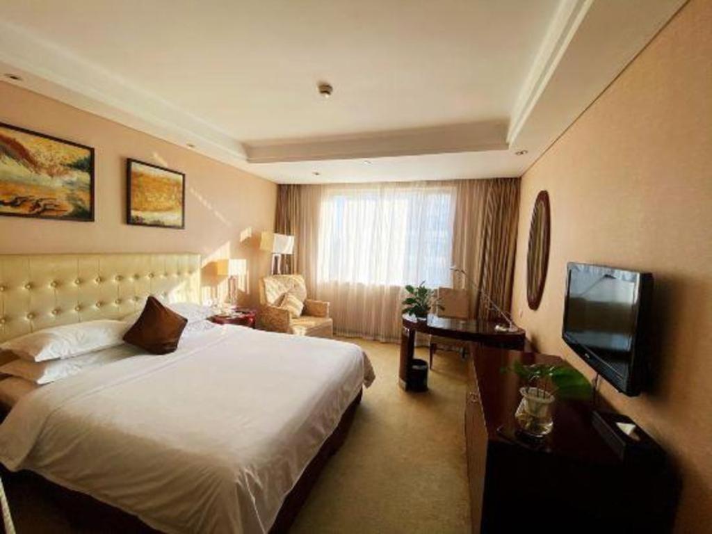Maison New Century Hotel Ningbo Exteriör bild