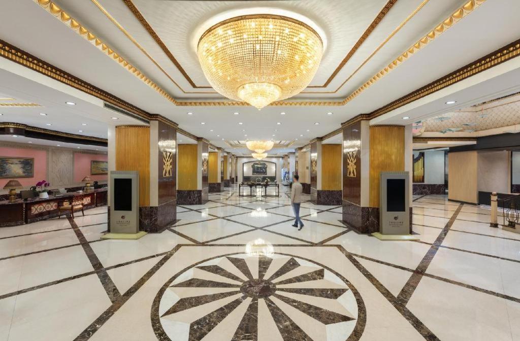 Maison New Century Hotel Ningbo Exteriör bild