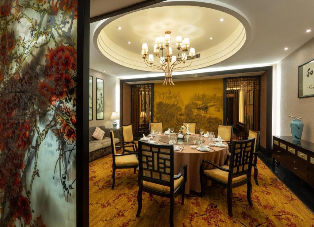 Maison New Century Hotel Ningbo Exteriör bild