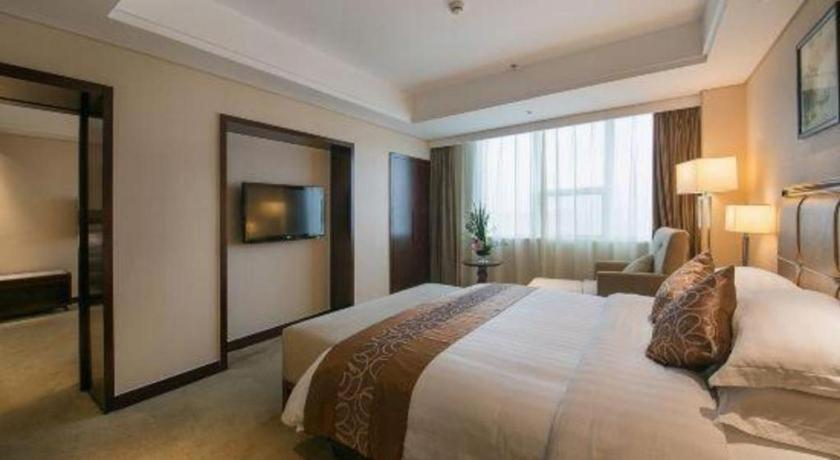 Maison New Century Hotel Ningbo Exteriör bild