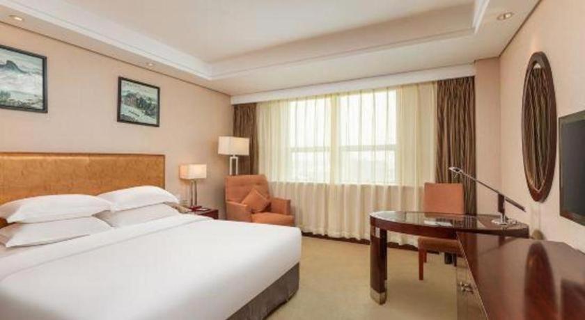 Maison New Century Hotel Ningbo Exteriör bild